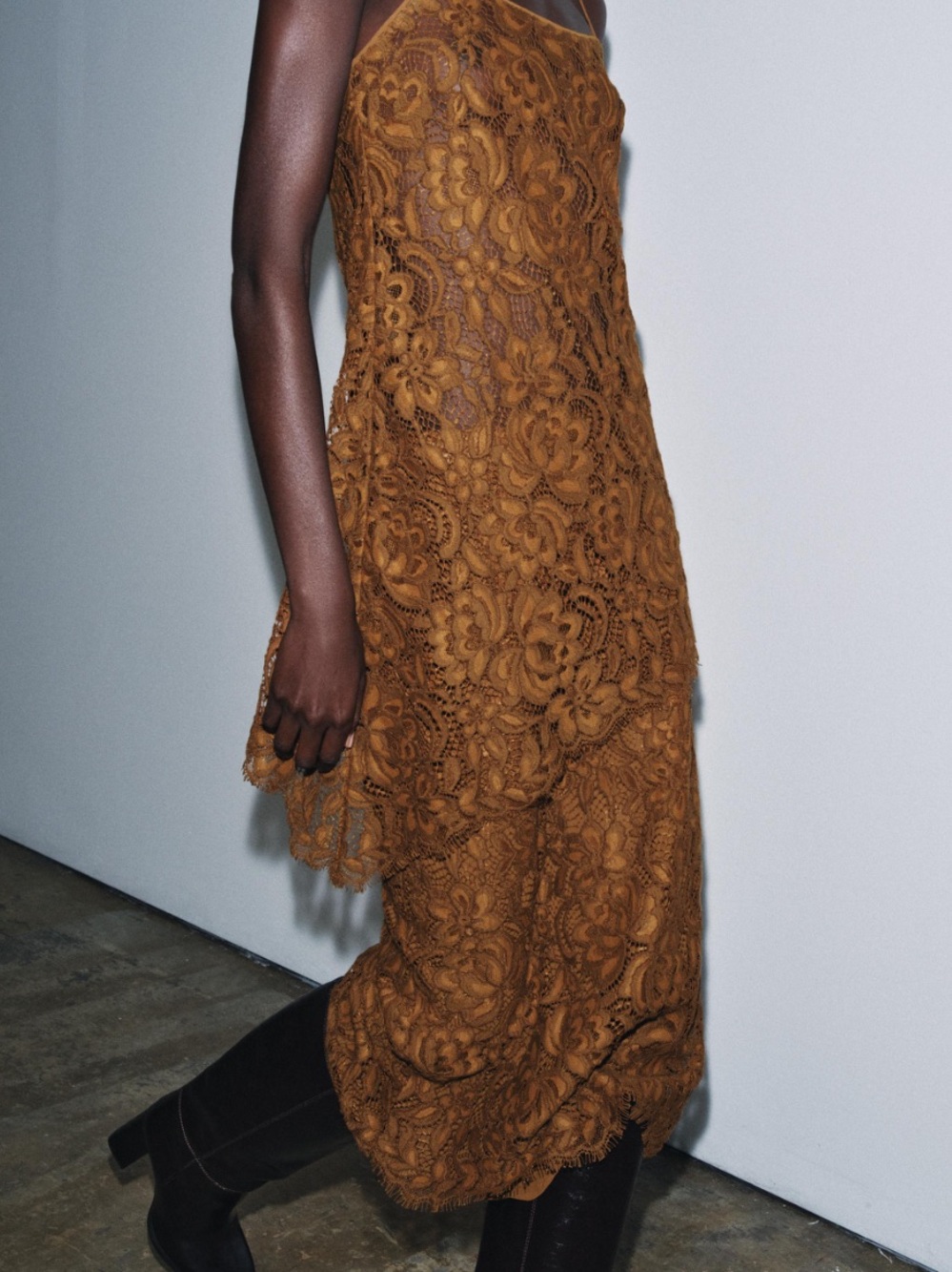 Zara Lace Midi Mustard/Brown Pencil Skirt Collection Limited Edition XL